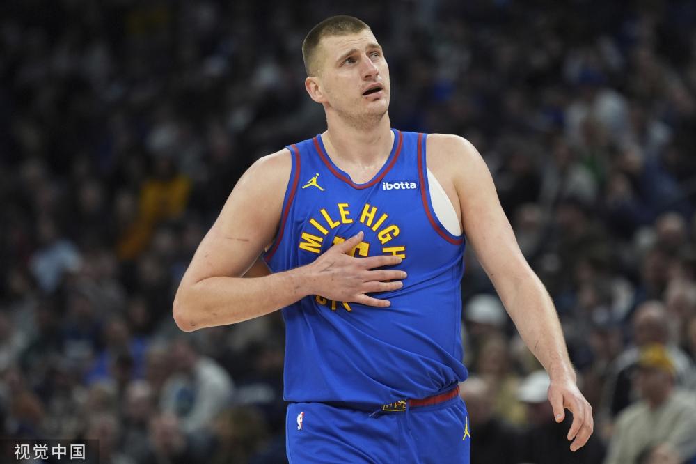 日本队曾与 日本队曾与