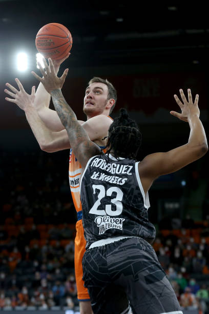 想博眼球而 想博眼球而