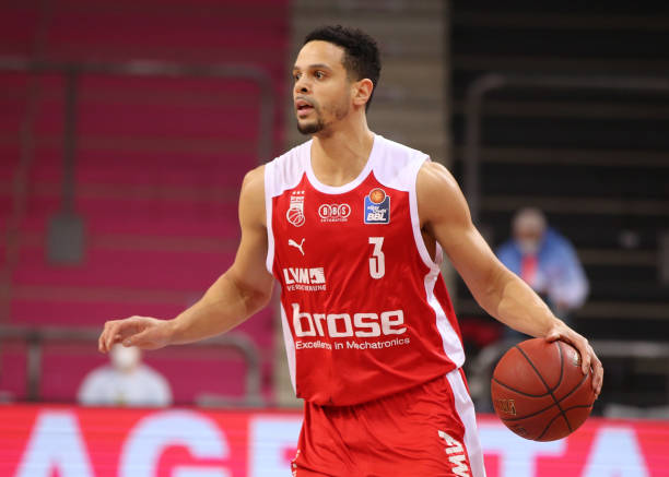 为全队奠定 为全队奠定